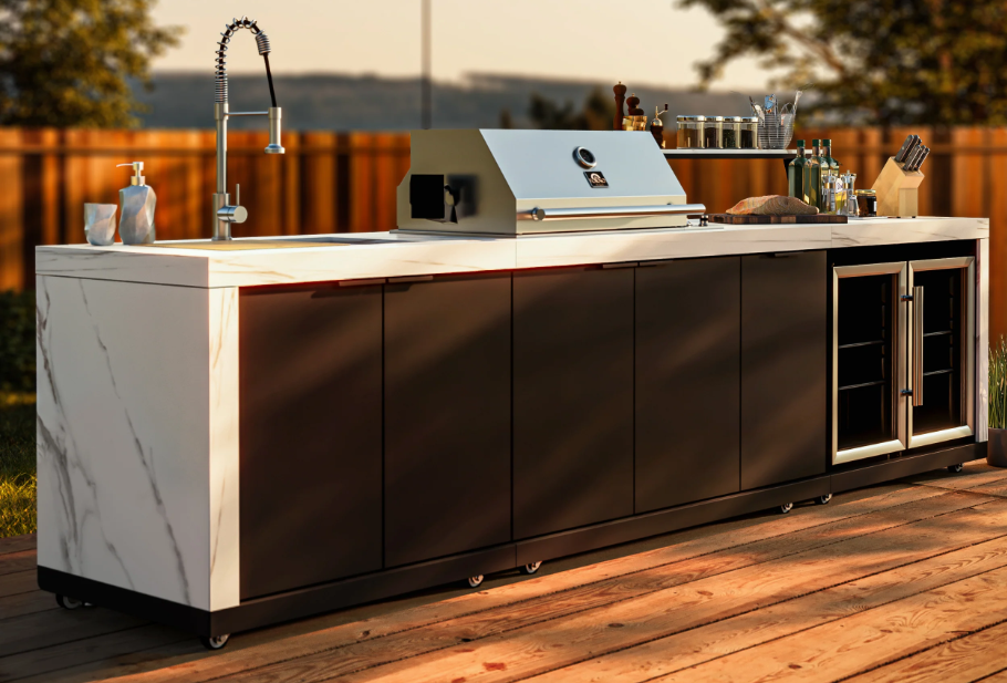 Storage Solutions for Luxury Outdoor Kitchen Cabinets