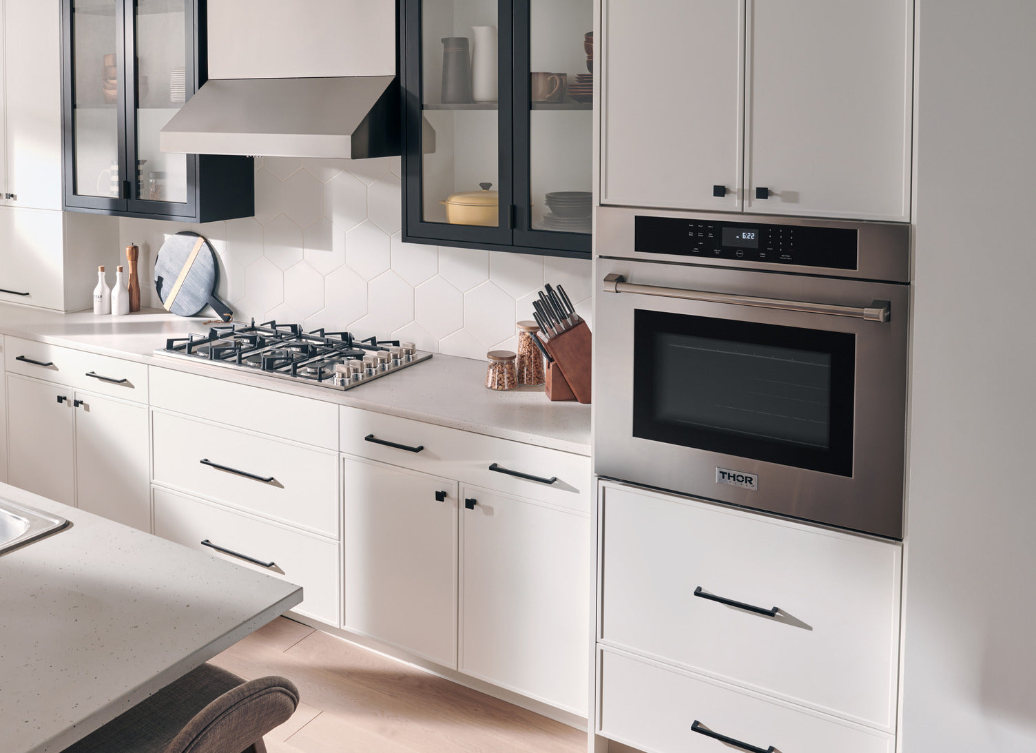 THOR Kitchen - 30" Professional Wall Oven - HEW3001